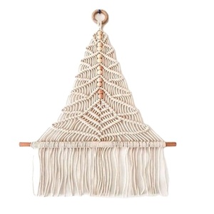 Ornement d'arbre de Noël en macramé fait main de la meilleure qualité, anges, décoration murale, par Isar International LLP - Product Image 1