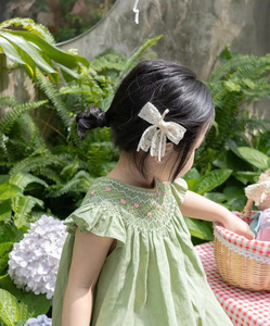 Venta al por Mayor de Rompers para Niñas con Bordado a Mano, Algodón Tejido, Verde Vintage, Cuello Peter Pan, Manga Corta, Bordado a Mano - Product Image 2