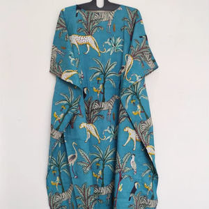 Robe kaftan en coton à imprimé floral, faite à la main, légère, style bohème, parfaite pour la plage, confortable, tenue d'été pour femmes - Product Image 1