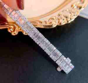 Bracelet chaîne en argent 925 pour femme, serti de diamants taille baguette, plaqué rhodium, géométrique, luxe, pour tous les jours - Product Image 1