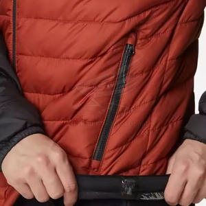 Chaqueta de Invierno Acolchada de Algodón Estilo Urbano, con Logotipo Personalizado en la Parte Delantera, Tejido Personalizado de Alta Calidad, Hecho en Pakistán - Product Image 5