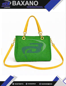 Bolso de Lona con Cierre para Mujer de la Hermandad Chi Eta Phi, con Letras Griegas, Diseño de Logotipo Personalizado, Espacio para Laptop, para Uso Diario - Product Image 5