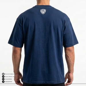 เสื้อยืดแขนสั้นสีน้ำเงินกรมท่าสำหรับผู้ชาย ทรงปกติ ผ้าฝ้ายเจอร์ซีย์ 100% พิมพ์ลายหัวกะโหลก คอกลม สไตล์นักขี่มอเตอร์ไซค์ - Product Image 2