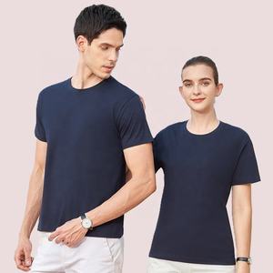 Haute qualité 180gsm 60% coton 40% Poly CVC unisexe basique décontracté minimaliste t-shirt couleur unie à manches courtes col rond T-shirt - Product Image 5