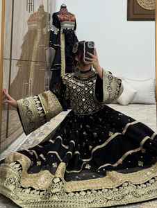 Vestidos afganos de diseño personalizado a bajo precio para mujer, 100% bordados a mano de alta calidad, vestidos afganos kuchi para bodas y fiestas formales. - Product Image 3