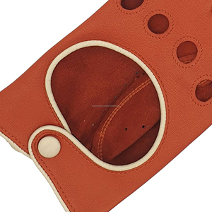 Gants de conduite en cuir avec logo personnalisé, gants de voiture classiques de luxe, respirants, style racing, demi-doigts, au prix d'usine - Product Image 6
