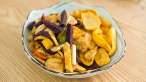 <b>Mix</b> <b>Dried</b> Fruit <b>Vegetables</b> Crispy Assorted Exotic Tropical Snack Vacuum <b>Dried</b> Natural Bulk Wholesale Vietnam Origin - Product Image 3