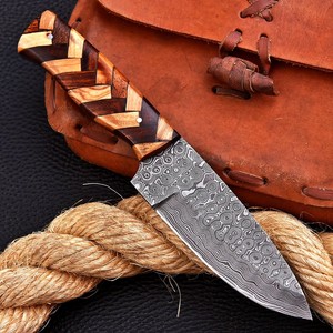 Couteau de chasse à lame fixe en acier Damas, manche en bois d'olivier, couteau de camping et d'extérieur OEM avec étui - Product Image 3