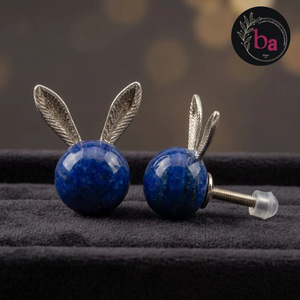 Poignée de meuble en laiton et résine Ba Bunny Ears, pierre lapis-lazuli bleue, écologique, forme originale, contemporaine, pour commode, installation facile - Product Image 1