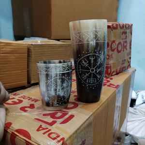 Taza Vikinga de Cuerno de Buey Tallada a Mano de Primera Calidad, Taza Rústica para Beber a Precio Económico - Product Image 6