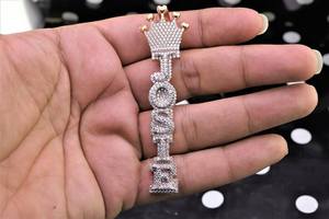 Pendentif personnalisé vertical Hip Hop en argent 925 plaqué or, luxe, serti de moissanite VVS, avec initiale en forme de couronne pour homme, bijoux Hip Hop - Product Image 2