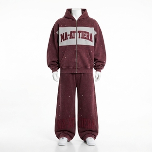 Conjunto de Sudadera con Capucha y Pantalones Anchos para Hombre, Color Borgoña Crema, Lavado Ácido, Diseño Gráfico con Paneles en Contraste, Ropa Deportiva Urbana, Personalizable OEM - Product Image 3