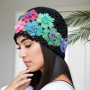 Gorro de Punto Floral para Mujer, Gorro de Invierno Estilo Boho con Apliques Decorativos, 100% Acrílico, Gorro Informal para Adultos - Product Image 5