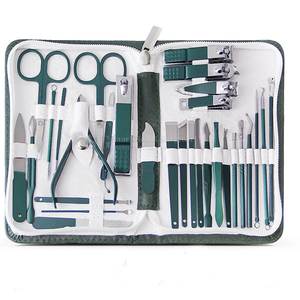 Kit de manucure et pédicure en acier inoxydable durable de qualité supérieure avec coupe-ongles 7-en-1, emballage personnalisé, étui portable pour adultes - Product Image 5