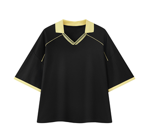 เสื้อฟุตบอลคอวีแบบยูนิเซ็กซ์ ไซส์พลัสสำหรับผู้ชาย ผ้าระบายอากาศเป็นมิตรกับสิ่งแวดล้อม ป้องกันรอยยับ ดีไซน์ทรงบ็อกซี่พร้อมแถบตกแต่ง - Product Image 1