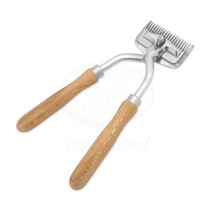 Cortadora de Pelo Manual para Caballos con Cuchillas de Acero, Ejes Cromados y Mangos de Madera, Herramienta de Aseo para Caballos de 11 Pulgadas - Product Image 2