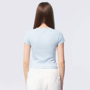 เสื้อยืดครอปท็อปผู้หญิงแขนสั้นสั่งทำขายส่ง ระบายอากาศได้ดี ราคาพิเศษ รับสั่งทำตามแบบ - Product Image 2