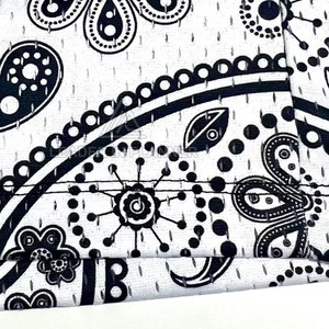 กางเกงขาสั้นตาข่ายทรงหลวมสำหรับผู้ชาย ขายส่งราคาถูก กางเกงขาสั้นตาข่ายผู้ชายแบบกำหนดเอง - Product Image 5