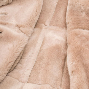 Abrigo de Piel de Oveja Elegante Personalizado para Mujer con Cuello y Puños de Piel, Chaqueta de Invierno de Manga Larga, Ropa Exterior de Gamuza Resistente al Viento - Product Image 5