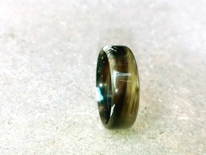 Bague en corne de buffle antique faite à la main, écologique et naturelle, avec incrustation religieuse moderne, pour fiançailles, par HF Crafts - Product Image 6