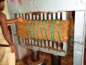 Fibres de coco naturelles biodégradables et écologiques, ignifuges, idéales pour l'agriculture, l'aménagement paysager et l'usage industriel. Exportateur INDIA. - Product Image 3