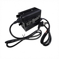 Chargeur de batterie Lifepo4 12V 300W XYM QD300C personnalisé pour embarcations électriques et scooters avec certificat CE