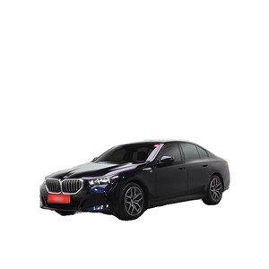 BMW Serie 5 520i M Sport 2023, 32,784 km, Caja de Cambios Automática, Asientos de Cuero, Volante a la Izquierda, Cámara Trasera - Product Image 1
