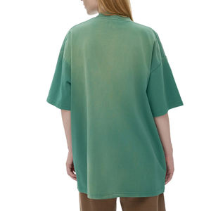 Camiseta de mujer con hombros caídos, estilo urbano, personalizada, con lavado ácido, efecto vintage desgastado por el sol, corte holgado, negra, de manga corta - Product Image 3