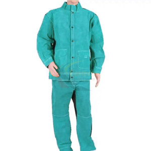 Traje de Soldadura de Cuero Resistente, Protección Profesional, Flexible, Personalizable con Logotipo, Chaqueta, Pantalones y Polainas, Ajuste Universal - Product Image 1