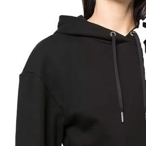 เสื้อครอปมีฮู้ดคอตตอน2025สีดำล้วนของผู้หญิงเสื้อครอปไม่มีฮู้ดคอตตอนไม่มีซิปปกสำหรับฤดูหนาวขายส่ง OEM 300-400กรัม - Product Image 3