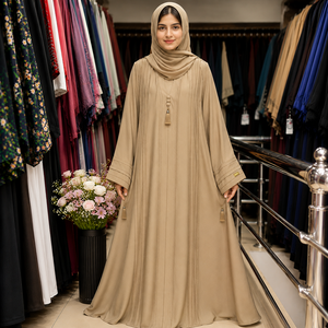 Abaya Premium con Abertura Frontal y Bordado Floral, Color Caqui Real, Abaya de Lujo con Bordado de Rosas, Abaya Abierta Elegante en Color Caqui Nida - Product Image 1