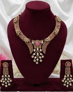 Collar de Lujo con Aretes para Fiesta, con Diamantes de Engaste Nano de Calidad Premium, Pulido Mehendi, Moissanita, Kundan, Polki, Circonita Cúbica y Zirconia - Product Image 1