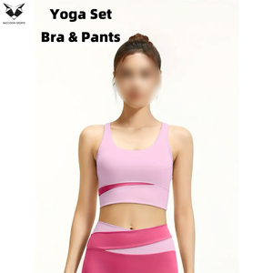Conjunto de yoga de dos piezas color rosa con bloques de color, top deportivo de secado rápido para correr y pantalones de yoga con cintura y efecto moldeador. - Product Image 6