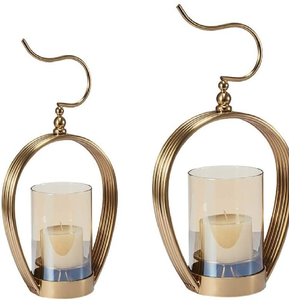 Par de candelabros de suelo dorados de estilo gótico con recipientes de cristal tallado, disponibles a precios de mayorista. - Product Image 3