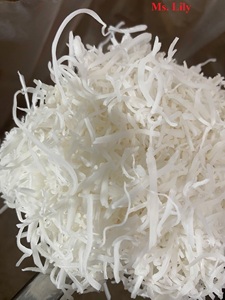Noix de coco râpée de qualité moyenne, riche en matières grasses |   Noix de coco séchée en flocons 100% naturelle de qualité supérieure |   Prix de gros en vrac / Mme Lily - Product Image 2