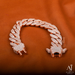 สร้อยข้อมือผู้ชาย AARVA JEWELS สีโรสโกลด์ โรเดียม ประดับโมอิสซาไนต์ ดีไซน์หัวสัตว์ สไตล์ฮิปฮอป เหมาะสำหรับงานแต่งงาน งานปาร์ตี้ และสวมใส่ในชีวิตประจำวัน - Product Image 1