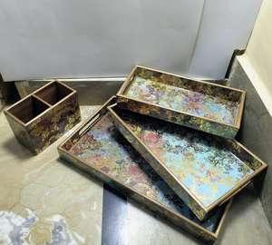 Plateau de service décoratif en émail, bois et métal, avec design imprimé personnalisé, en promotion jusqu'à la fin du mois de juin 2026 - Product Image 3