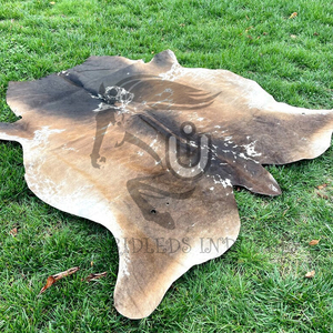 Alfombra de Cuero Vacuno Brasileño Tricolor Genuino - UNBRIDLEDS INDUSTRY, Color y Tamaño Personalizables, Unisex - Product Image 2