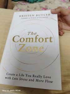 La zona de confort de Kristen Butler, edición en tapa dura. Crea una vida que realmente te encante con menos estrés y más fluidez. - Product Image 5