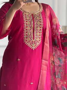 ชุดส่าหรีแบบดั้งเดิมสุดพิเศษสำหรับผู้หญิงอินเดียและปากีสถาน สไตล์คุर्ติ สำหรับผู้หญิงอินเดีย ขายส่ง พร้อมตัดเย็บสำเร็จ - Product Image 4