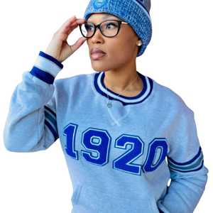 Sudadera Gris con Cuello Redondo Zeta Phi Beta 1920, Bordado Chenille, Ropa de la Hermandad Griega, Sudadera Unisex de Algodón Premium - Product Image 6