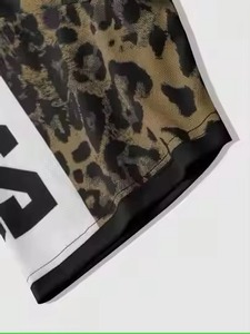 เสื้อเจอร์ซีย์กีฬาพิมพ์ลายตามสั่ง ทรงปกติ คอกลม ผ้าตาข่าย สตรีทแวร์ ลายดาวที่ไหล่ พิมพ์ลายกราฟิกตามสั่ง เสื้อฟุตบอลชาย ระบายอากาศได้ดี - Product Image 6