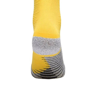 Chaussettes de sport athlétiques 100 % coton en gros, emballage personnalisé, service OEM pour chaussettes de football imprimées numériquement pour la performance quotidienne - Product Image 2
