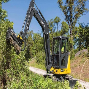 Mini-excavatrice John Deere Premium avec broyeur pour travaux de défrichage intensifs et travaux d'excavation professionnels - Product Image 4