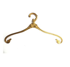 Cintre en laiton doré pour chemises, pantalons, manteaux et robes, organisateur robuste et peu encombrant - Product Image 4
