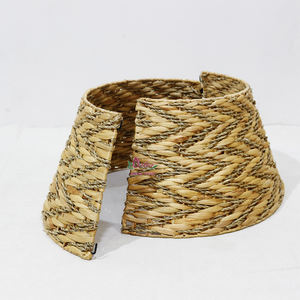 Artex Dong Thap Usine Artisanat En Osier Arbre De Noël Stand Modèle SD10602A-2NA Base Naturelle Durable pour La Décoration Saisonnière - Product Image 3