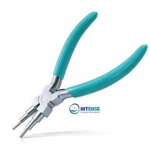 INSTRUMENTS CHIRURGICAUX INTENSES – Pince à bijoux 6-en-1 en acier inoxydable pour la fabrication de bracelets - Product Image 1