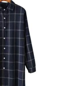 Robe chemise longue à carreaux bleu marine et rouge pour femme, boutonnée, décontractée, coupe ample, avec poches, pour un usage quotidien - Product Image 2