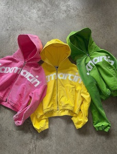 เสื้อฮู้ดครอปสีน้ำเงินสำหรับผู้หญิง แบบซิป ผ้าคอตตอนฟลีซเนื้อนุ่ม ทรงโอเวอร์ไซส์ สไตล์สตรีทแวร์ ปักโลโก้ รับผลิตแบบ OEM ODM - Product Image 3