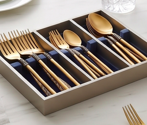 Ensemble de fourchettes élégantes en métal finition dorée mate avec manche texturé pour la vaisselle de mariage, passe au lave-vaisselle - Product Image 5